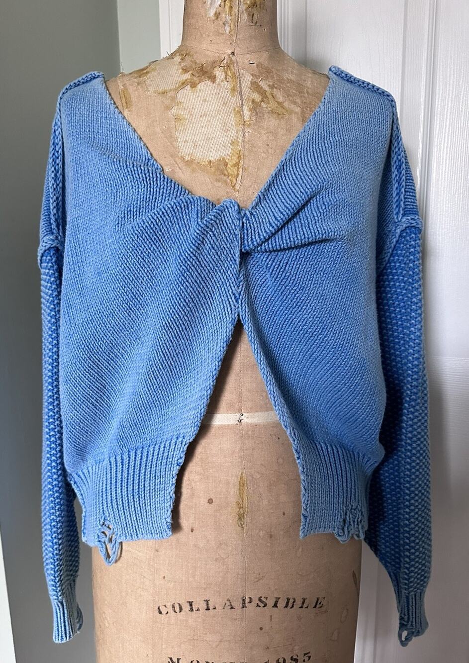 Wild fox cropped sweater Blue Cotton Distressed Cut Out Open Oversized Sz S